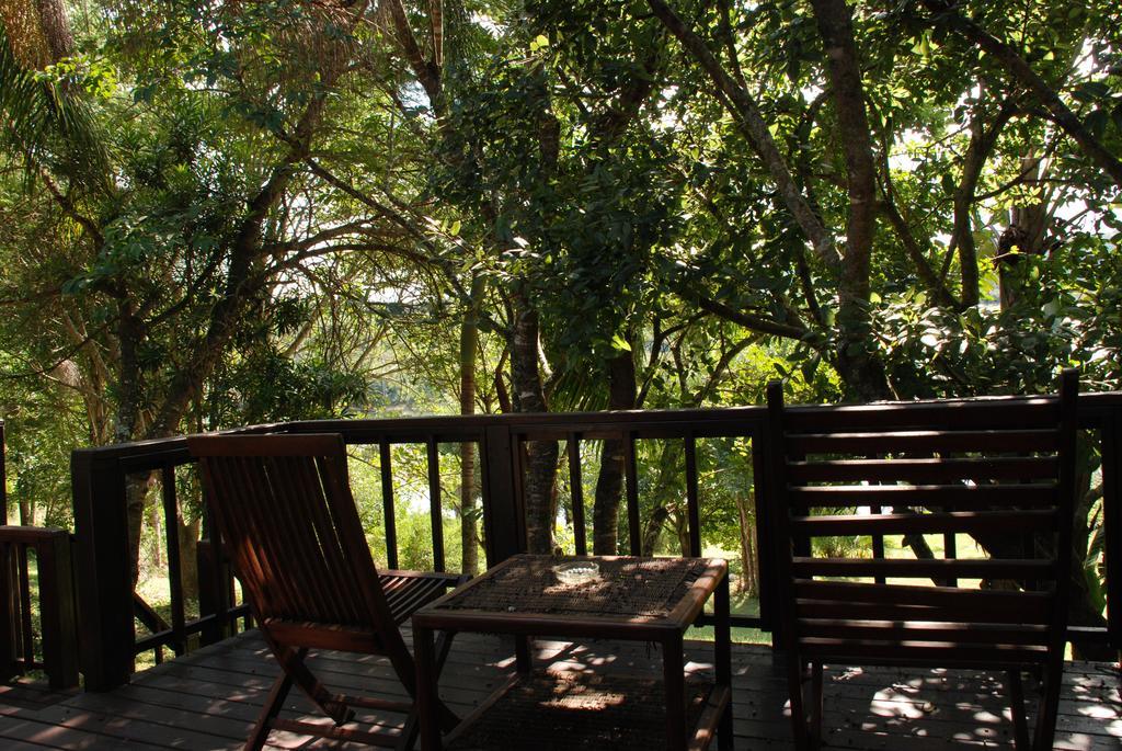 Hulala Lakeside Lodge Witrivier Buitenkant foto